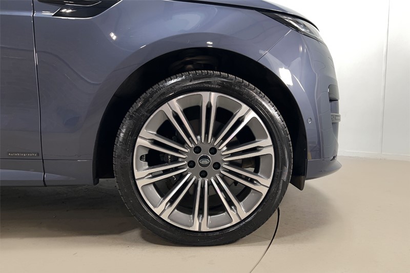 Used Land Rover Range Rover Sport 2024 for sale - 77997054: Photo 8