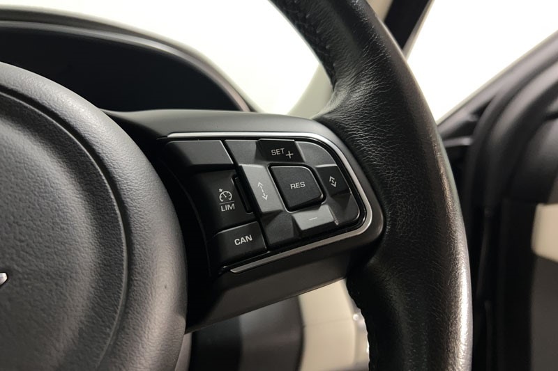 Used Jaguar E-Pace 2017 for sale - 77285808: Photo 30