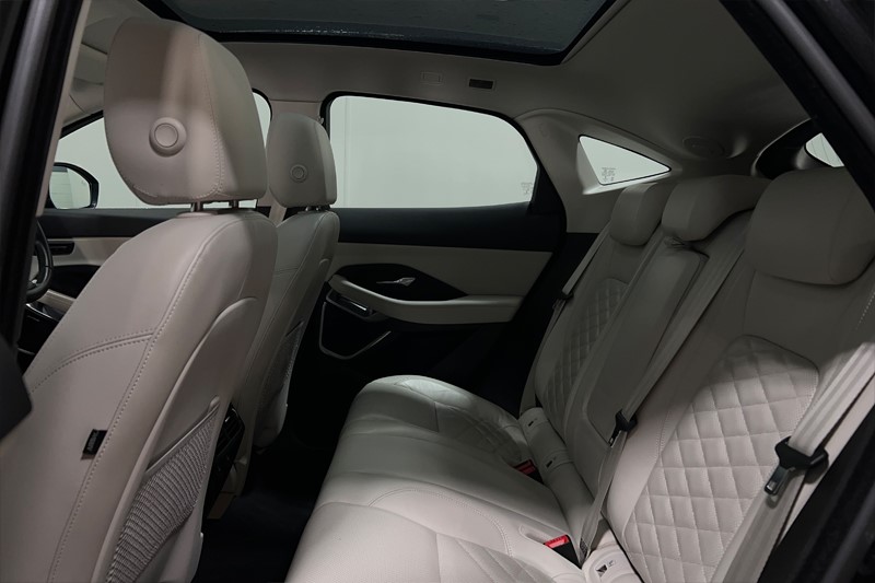 Used Jaguar E-Pace 2017 for sale - 77285808: Photo 4