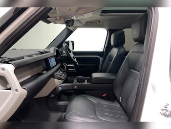 Used Land Rover Defender 2021 for sale - 78862299: Photo