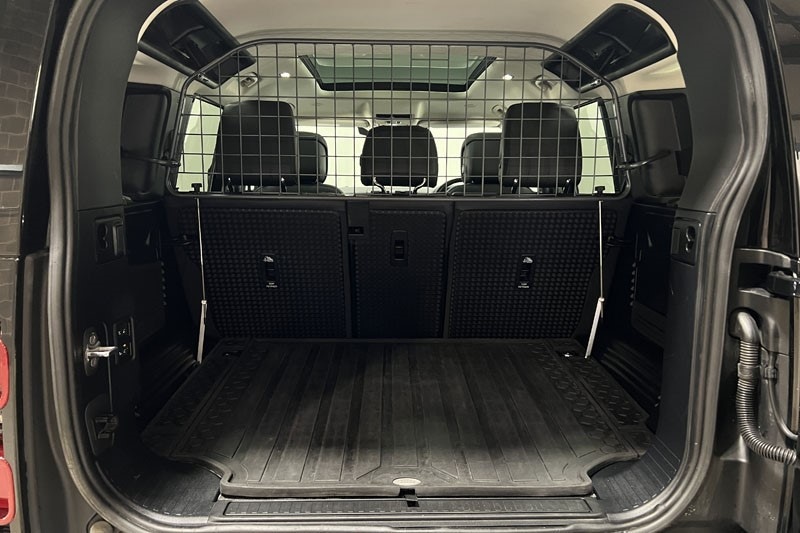 Used Land Rover Defender 2023 for sale - 77375924: Photo 10