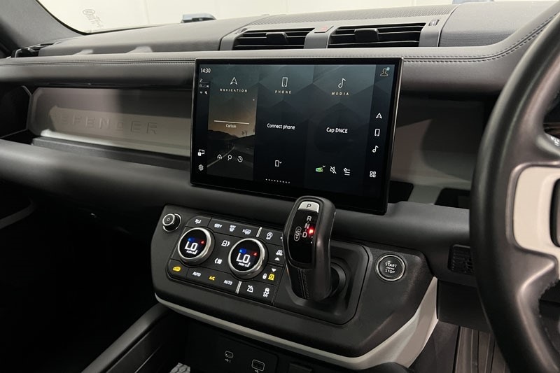 Used Land Rover Defender 2023 for sale - 77375924: Photo 32