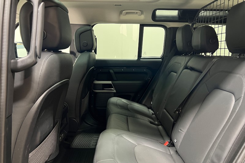 Used Land Rover Defender 2023 for sale - 77375924: Photo 4