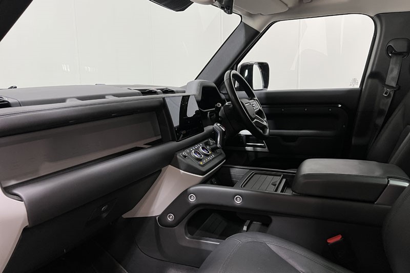 Used Land Rover Defender 2023 for sale - 77375924: Photo 41