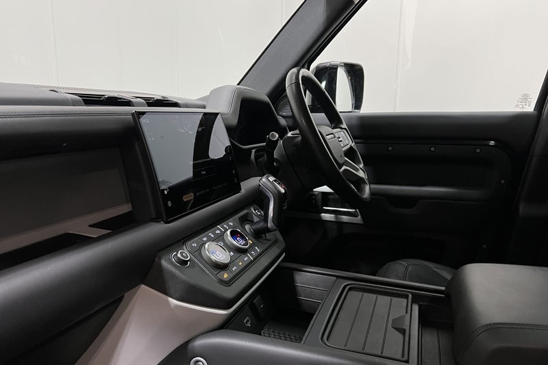 Used Land Rover Defender 2023 for sale - 77375924: Photo 42