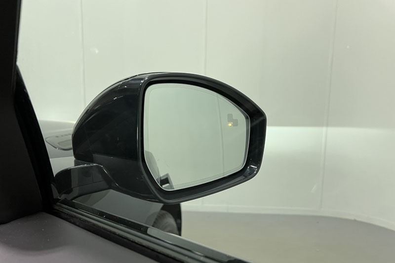 Used Land Rover Range Rover Velar 2025 for sale - 77619335: Photo 25