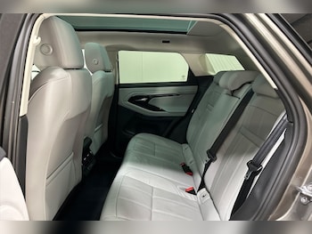 Used Land Rover Range Rover Evoque 2021 for sale - 77445807: Photo