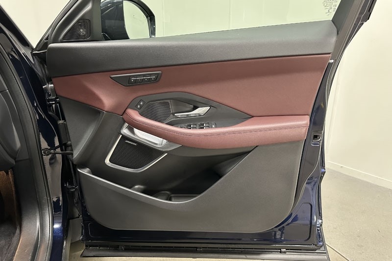 Used Jaguar E-Pace 2022 for sale - 76981663: Photo 21