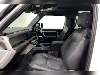 Used Land Rover Defender 2022 for sale - 78352800: Photo