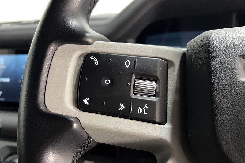 Used Land Rover Defender 2022 for sale - 77961848: Photo 30