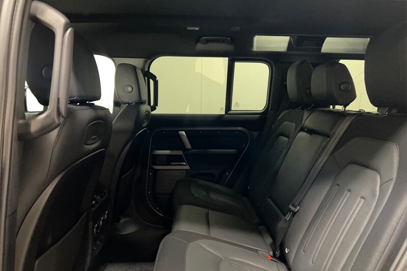 Used Land Rover Defender 2022 for sale - 77961848: Photo 4