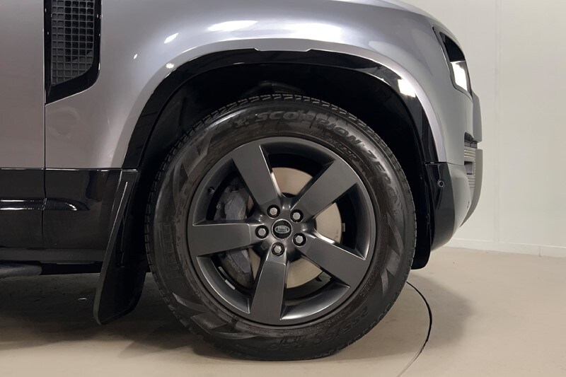 Used Land Rover Defender 2022 for sale - 77961848: Photo 8