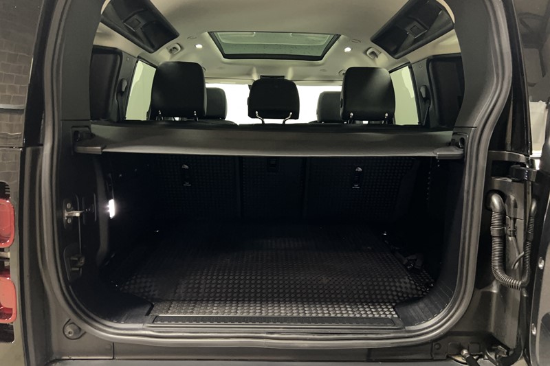 Used Land Rover Defender 2023 for sale - 77803958: Photo 10