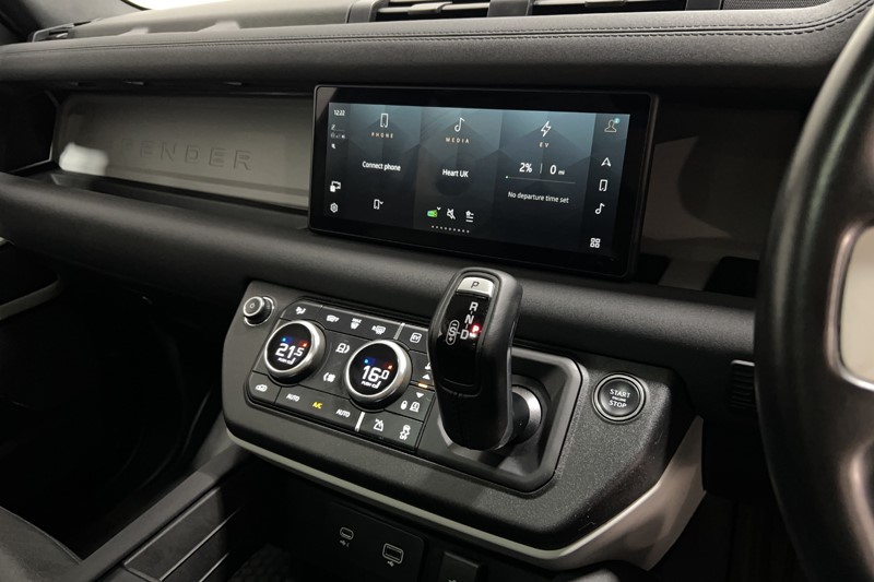 Used Land Rover Defender 2023 for sale - 77803958: Photo 32