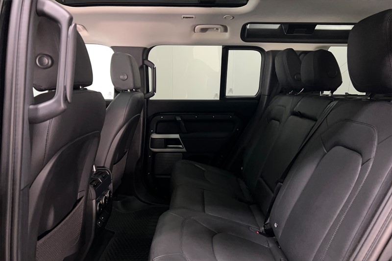 Used Land Rover Defender 2023 for sale - 77803958: Photo 4