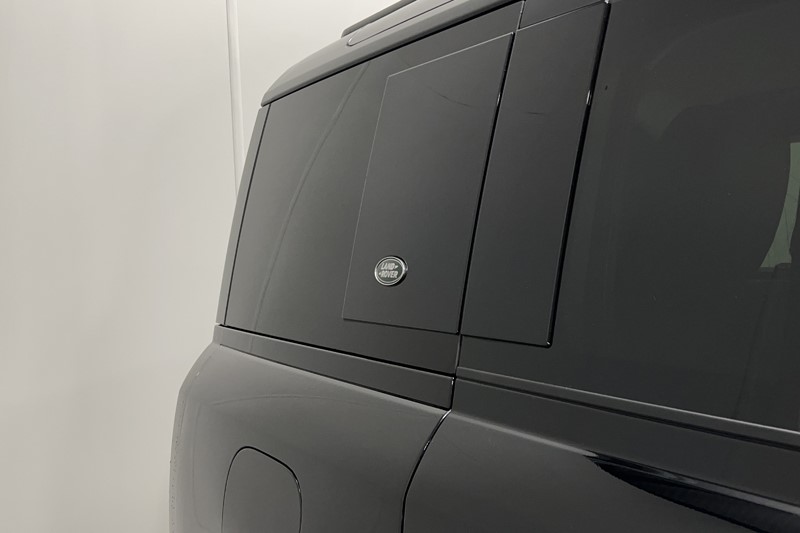 Used Land Rover Defender 2023 for sale - 77803958: Photo 54