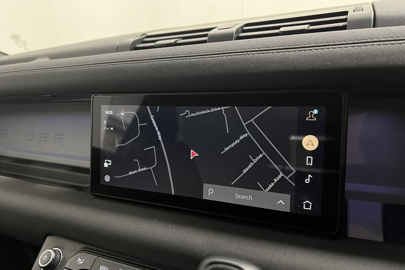 Used Land Rover Defender 2022 for sale - 77888368: Photo 11