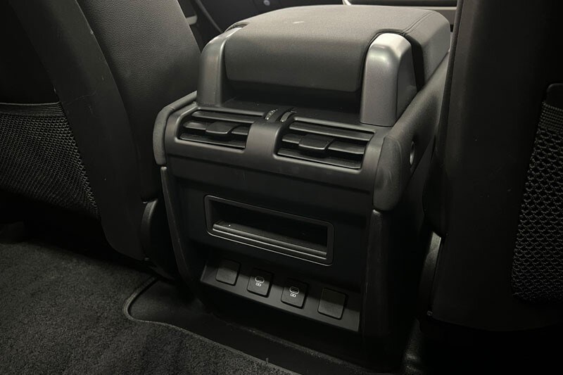 Used Land Rover Defender 2022 for sale - 77888368: Photo 17