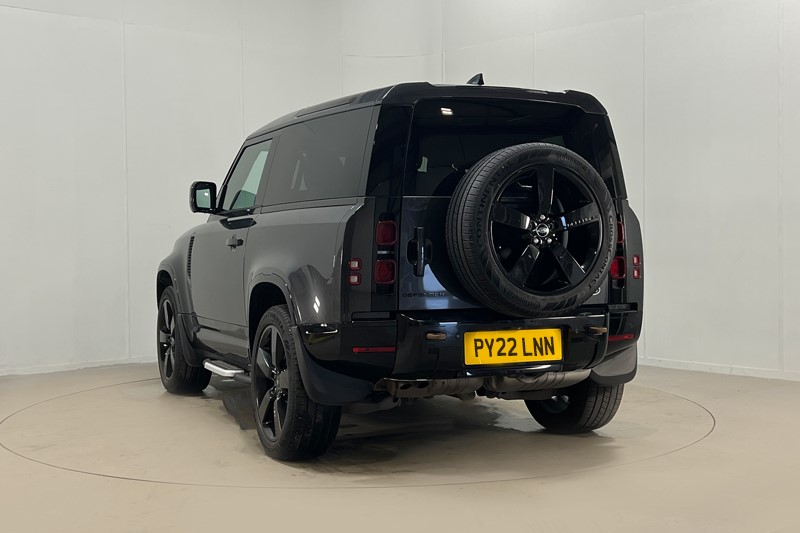 Used Land Rover Defender 2022 for sale - 77888368: Photo 2