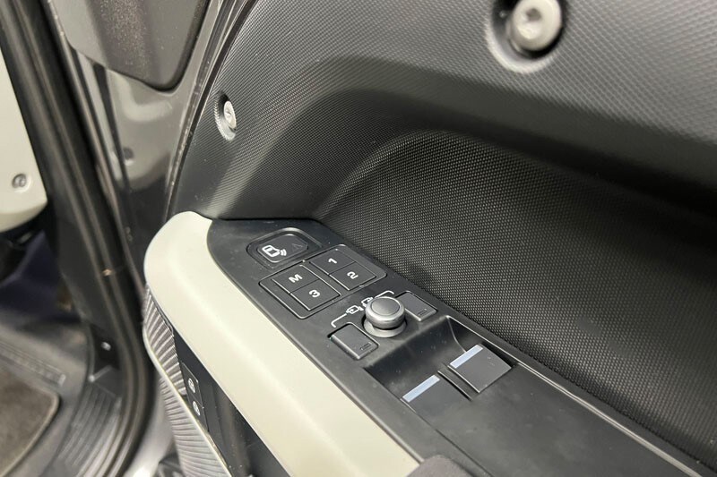 Used Land Rover Defender 2022 for sale - 77888368: Photo 21