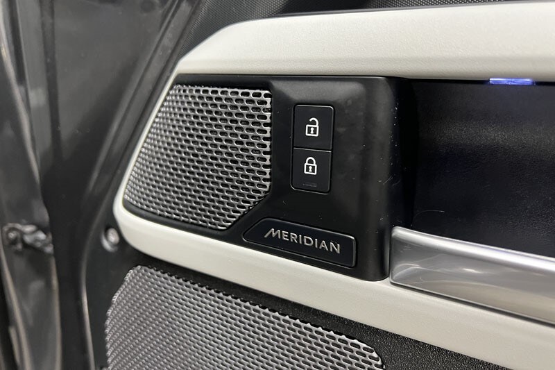 Used Land Rover Defender 2022 for sale - 77888368: Photo 22