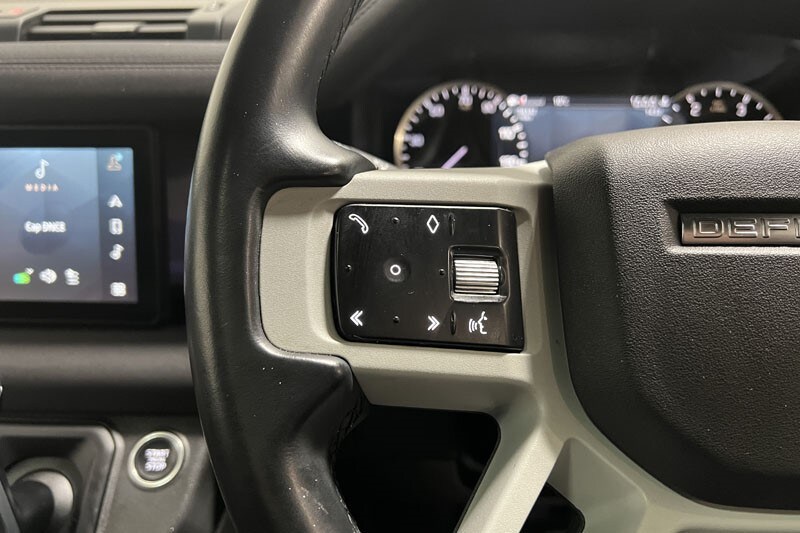 Used Land Rover Defender 2022 for sale - 77888368: Photo 28