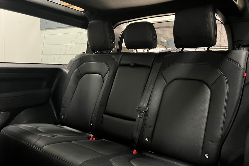 Used Land Rover Defender 2022 for sale - 77888368: Photo 4