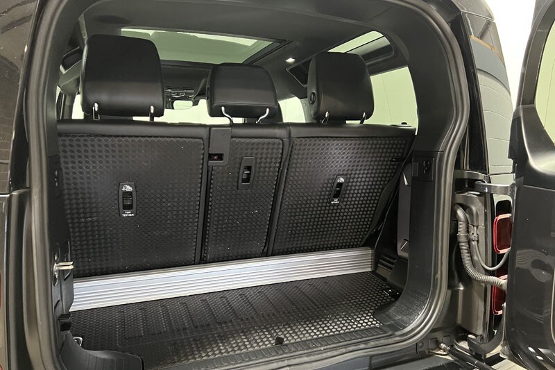 Used Land Rover Defender 2022 for sale - 77888368: Photo 42