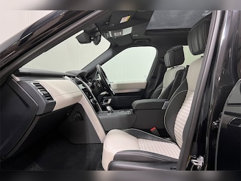 Used Land Rover Discovery 2023 for sale - 77393568: Photo