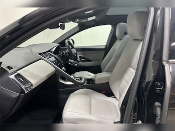 Used Jaguar E-Pace 2023 for sale - 79161876: Photo