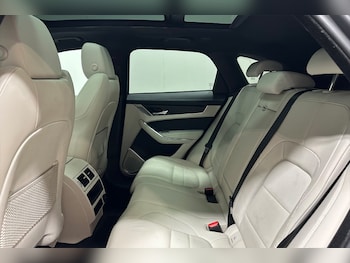 Used Jaguar F-Pace 2022 for sale - 79071144: Photo