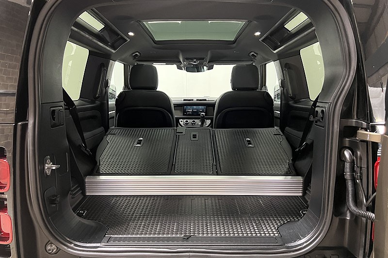 Used Land Rover Defender 2023 for sale - 77350059: Photo 10