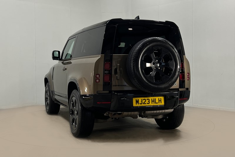 Used Land Rover Defender 2023 for sale - 77350059: Photo 2