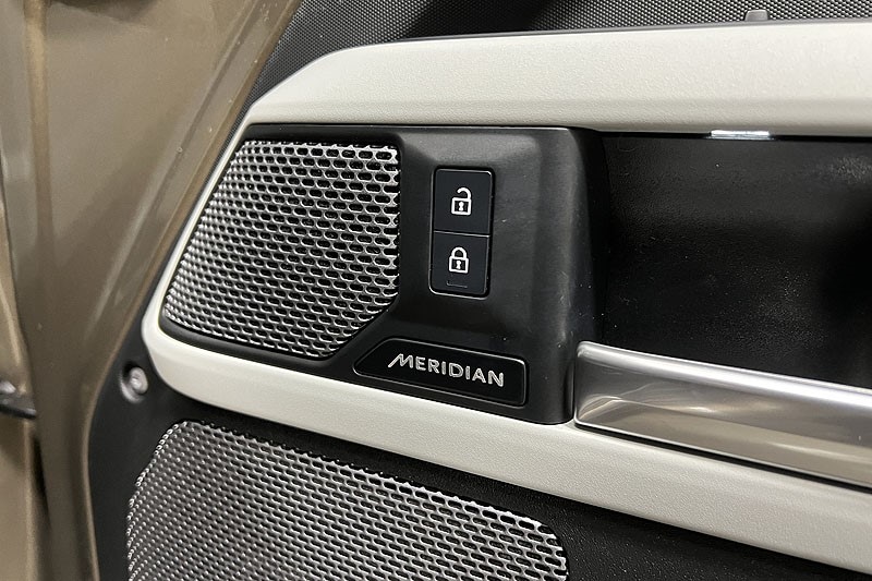 Used Land Rover Defender 2023 for sale - 77350059: Photo 22