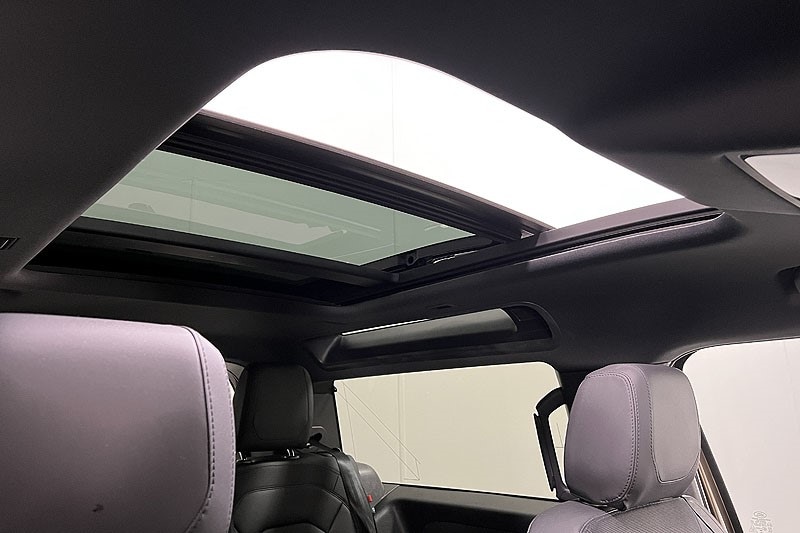 Used Land Rover Defender 2023 for sale - 77350059: Photo 29