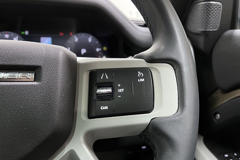 Used Land Rover Defender 2023 for sale - 77350059: Photo 31