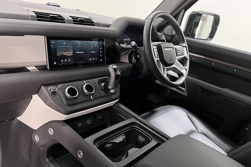 Used Land Rover Defender 2023 for sale - 77350059: Photo 40