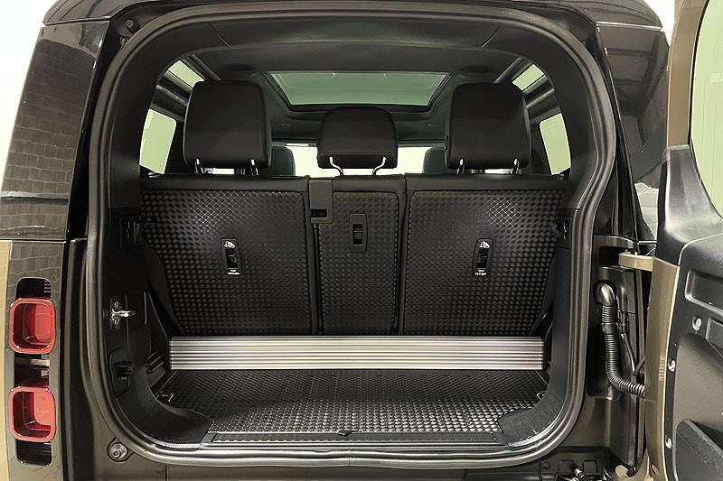 Used Land Rover Defender 2023 for sale - 77350059: Photo 42