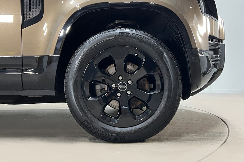 Used Land Rover Defender 2023 for sale - 77350059: Photo 8