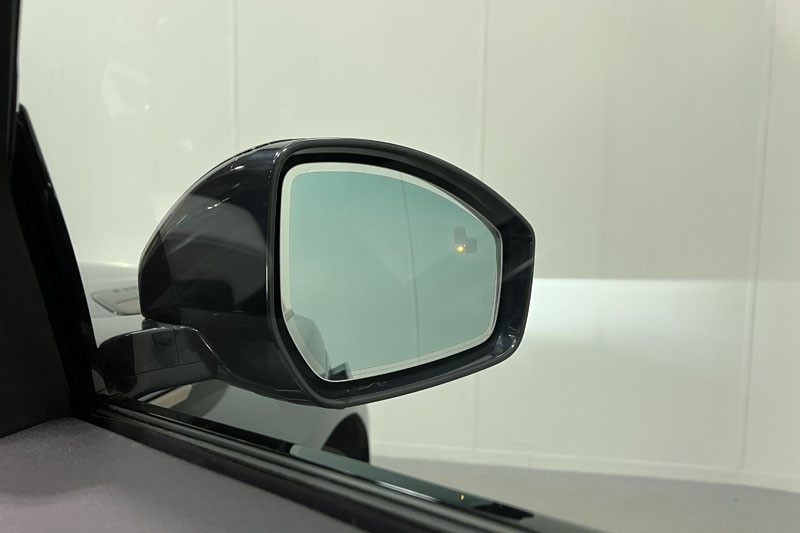 Used Land Rover Range Rover Velar 2024 for sale - 76981356: Photo 24