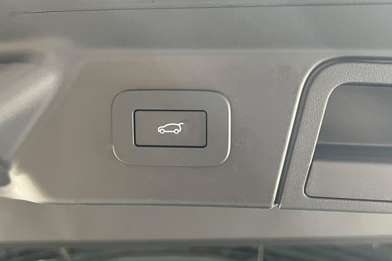 Used Land Rover Range Rover Velar 2024 for sale - 76981356: Photo 44