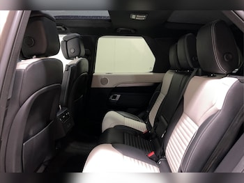 Used Land Rover Discovery 2024 for sale - 78630314: Photo