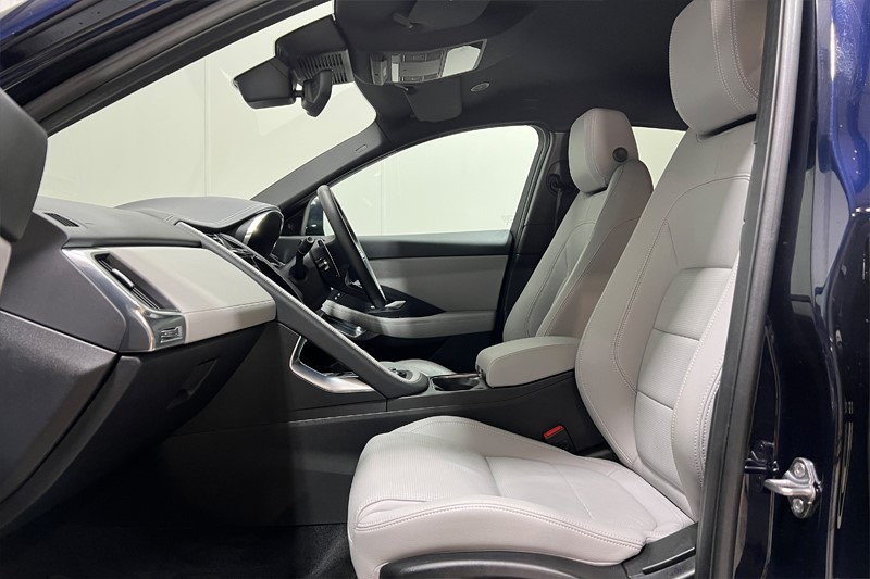 Used Jaguar E-Pace 2023 for sale - 77001360: Photo 3