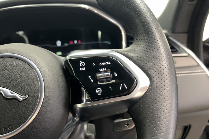 Used Jaguar F-Pace 2023 for sale - 77616210: Photo 30