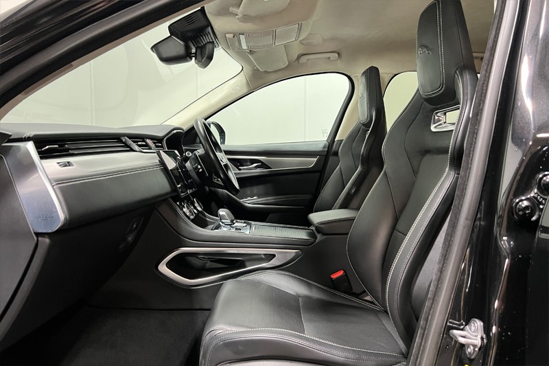 Used Jaguar F-Pace 2021 for sale - 76982458: Photo 3