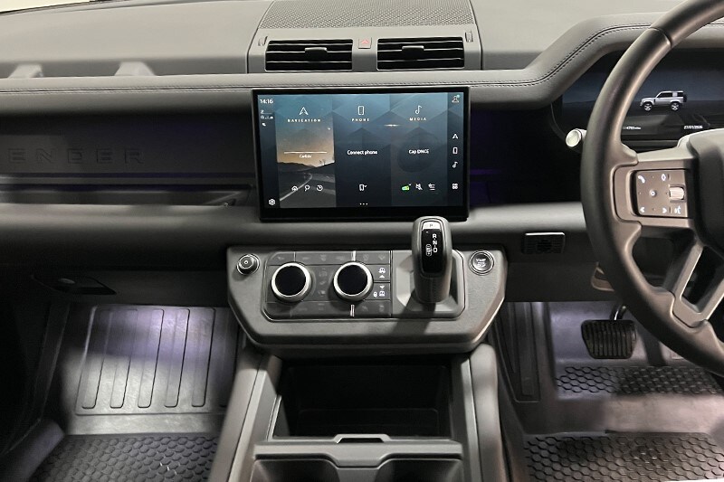 Used Land Rover Defender 2025 for sale - 77339568: Photo 14