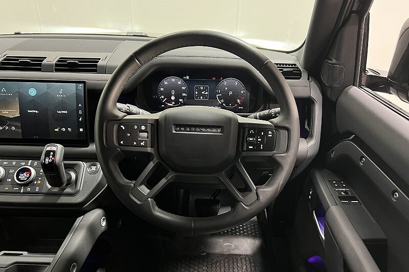 Used Land Rover Defender 2025 for sale - 77339568: Photo 15