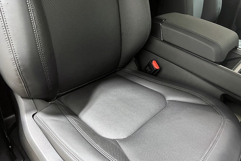 Used Land Rover Defender 2025 for sale - 77339568: Photo 30