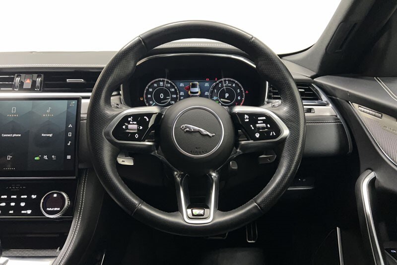 Used Jaguar F-Pace 2023 for sale - 76981858: Photo 15