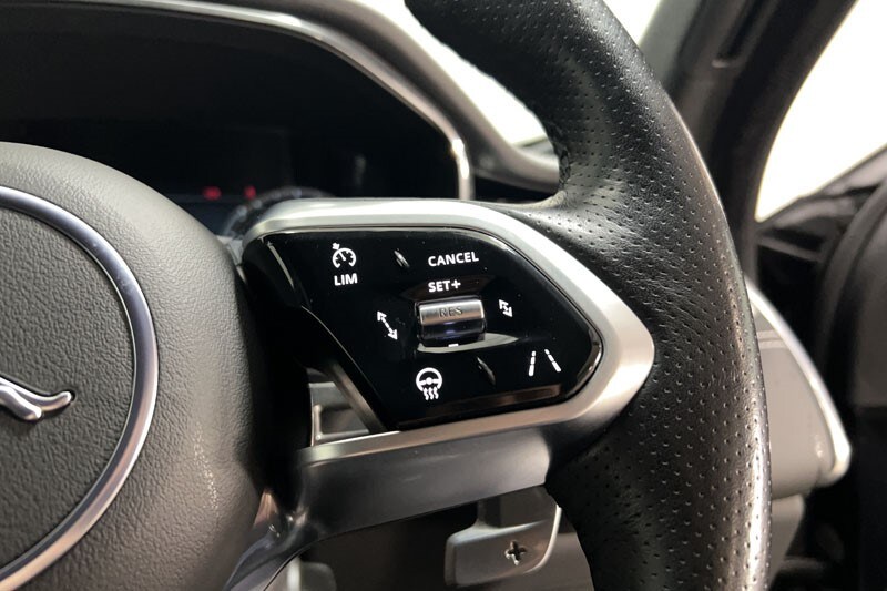 Used Jaguar F-Pace 2023 for sale - 76981858: Photo 29